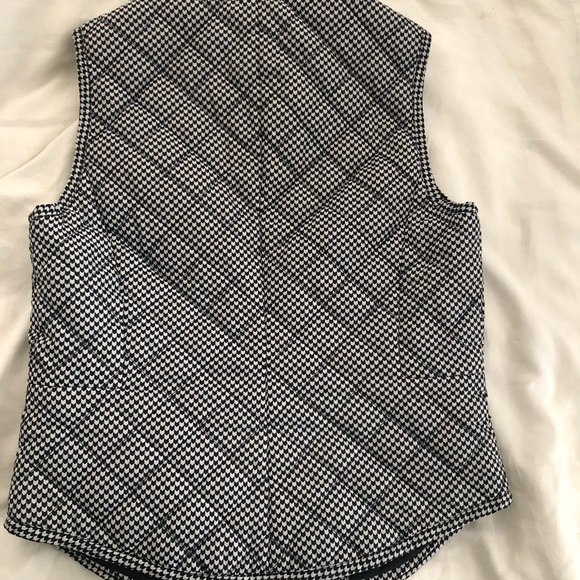 💜 Michael Kors Black and White Puffer Vest - Picture 7 of 7